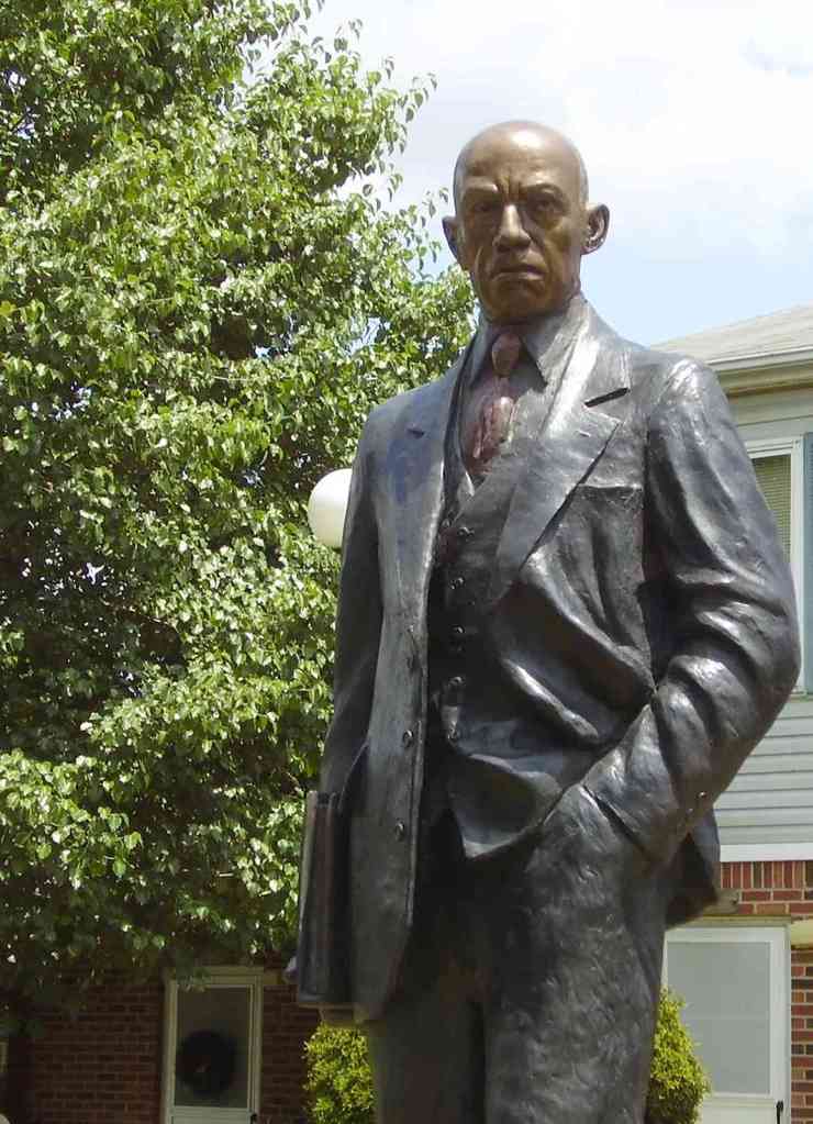A statue of Carter Woodson