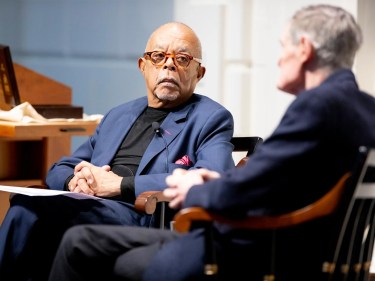 Henry Louis Gates Jr. talks with David Eltis